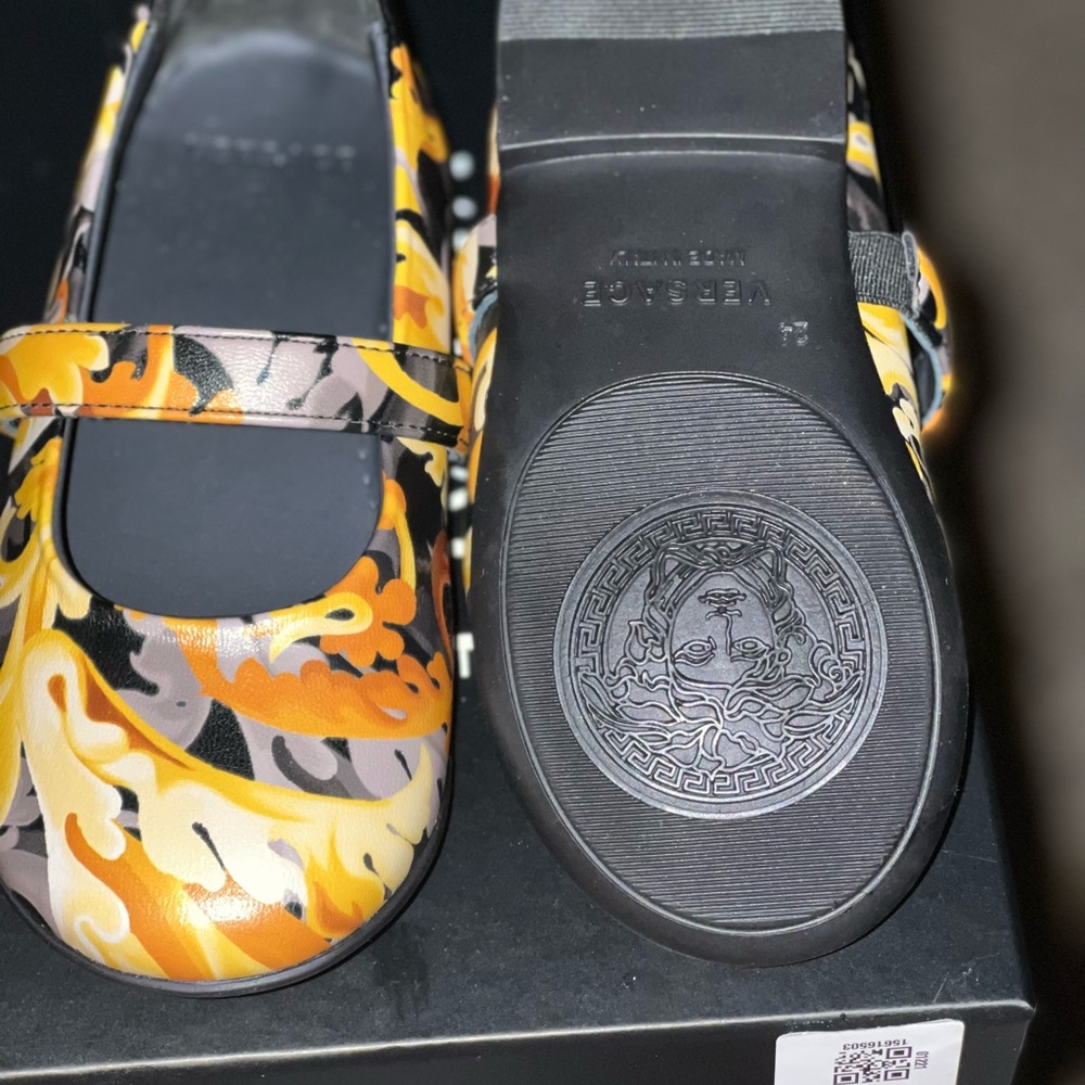 Versace baroccoflage print baby doll shoes